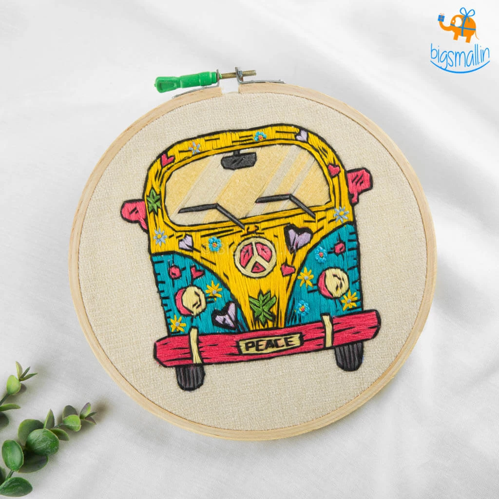 Hoop-Broideries Handmade Peace Embroidery Hoop Art