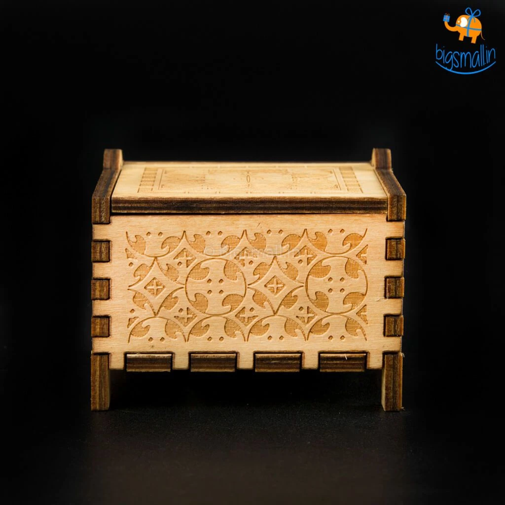 AmyLi Pink Panther Music Box With Automatic Key