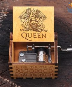 Bigsmall_hmk All Of It Queen Wooden Music Box