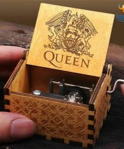 Bigsmall_hmk All Of It Queen Wooden Music Box