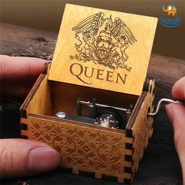 Bigsmall_hmk All Of It Queen Wooden Music Box