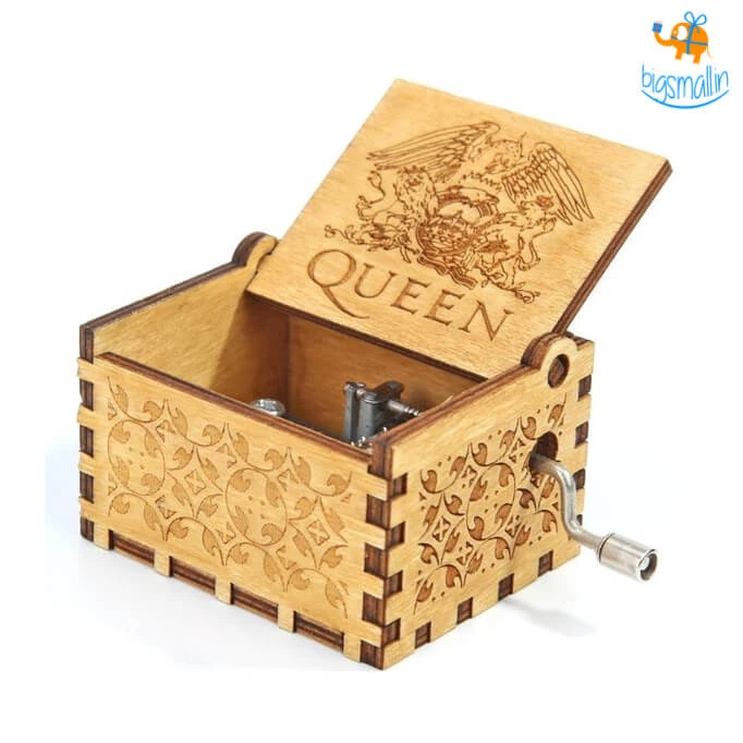 Bigsmall_hmk All Of It Queen Wooden Music Box