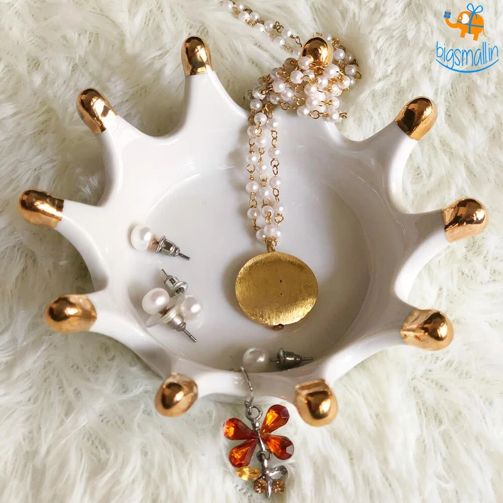 Mugga Corporate Queen Jewellery Holder