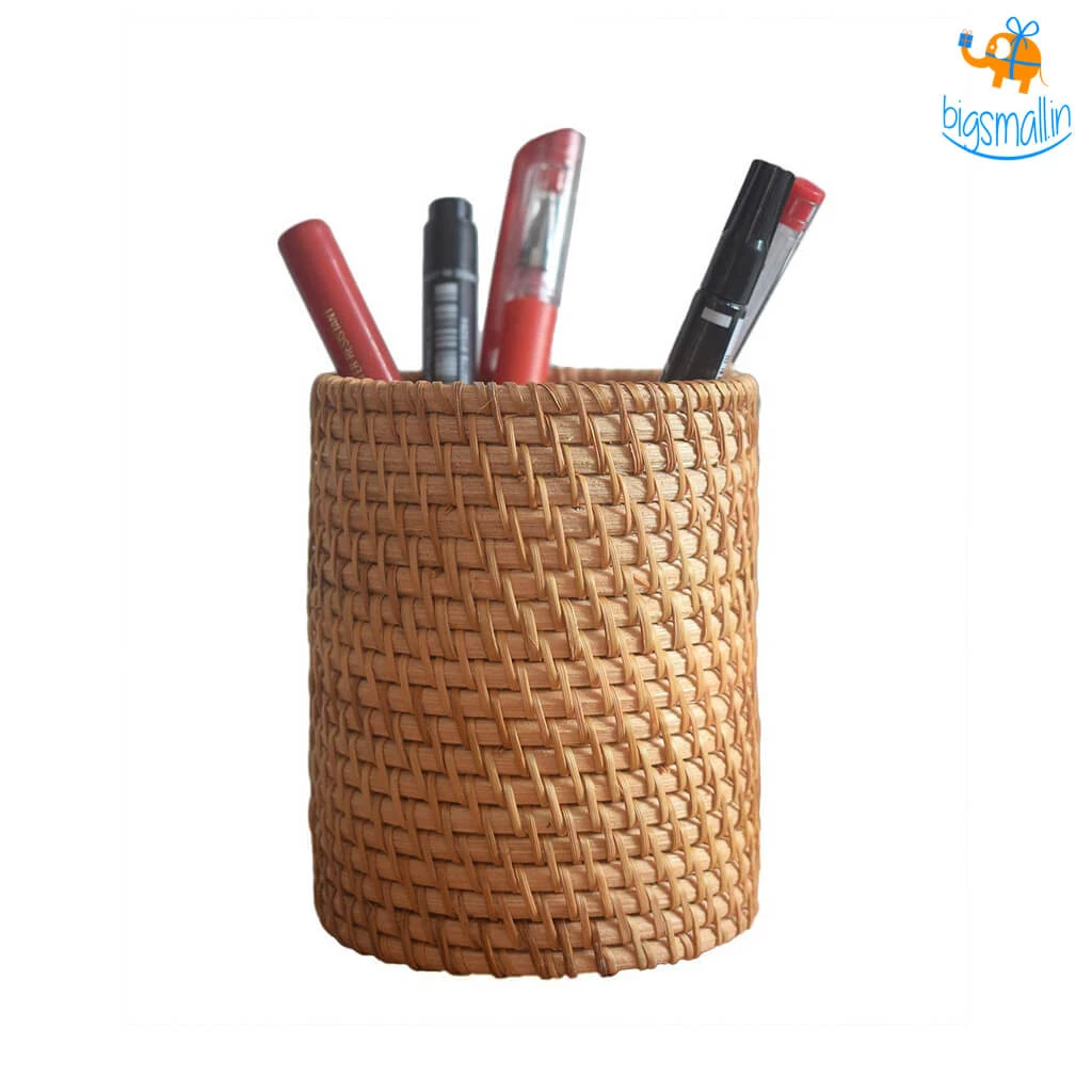 AmyLi Rattan Desk Organizer