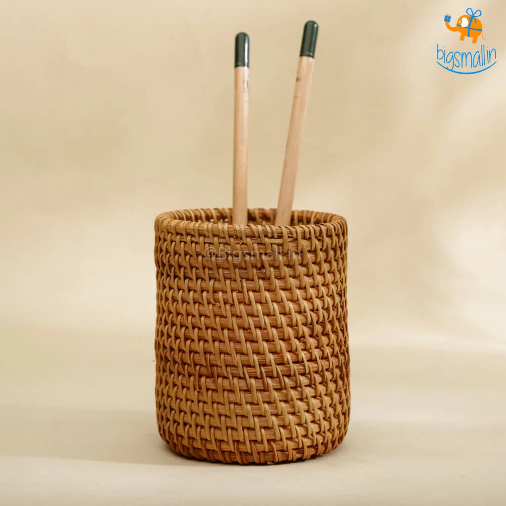 AmyLi Rattan Desk Organizer