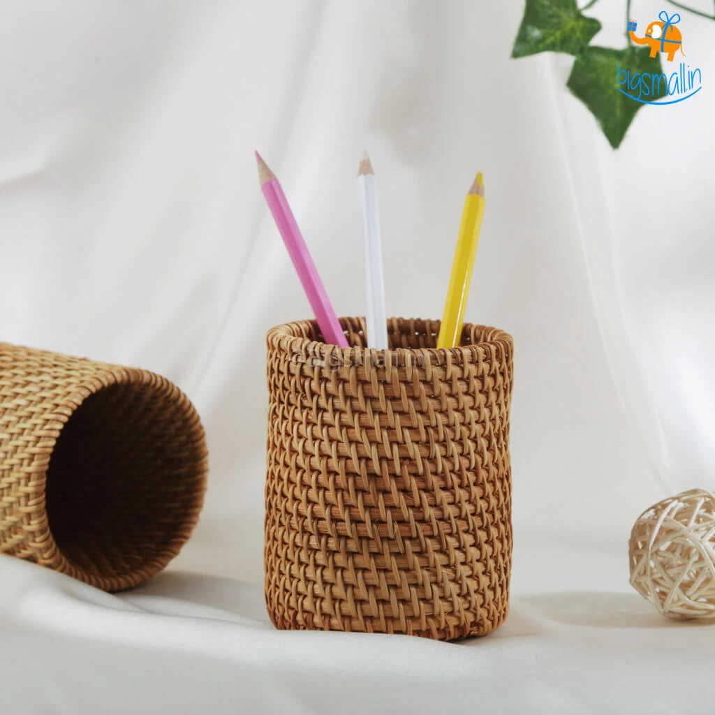 AmyLi Rattan Desk Organizer