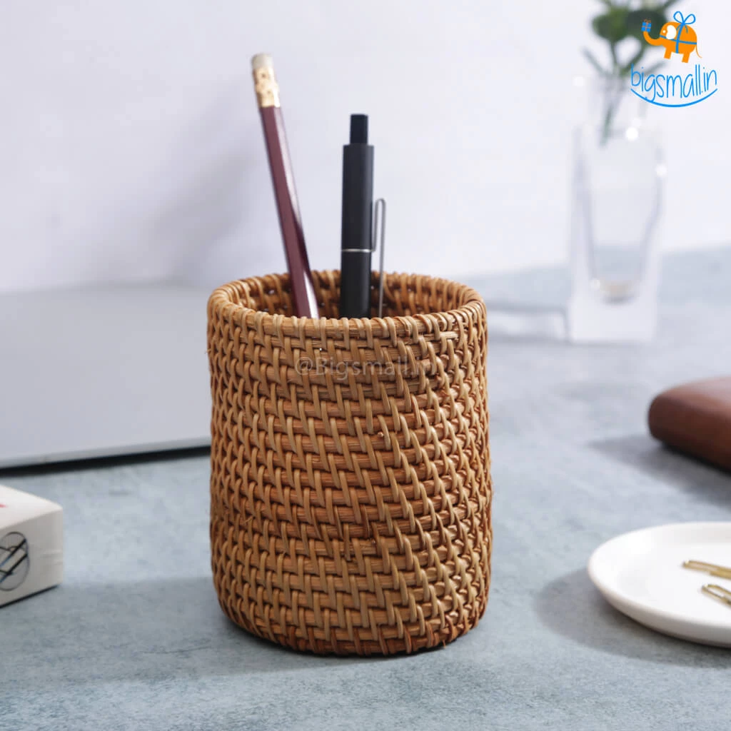 AmyLi Rattan Desk Organizer