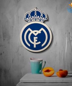 Bigsmall.in Real Madrid Engraved Wooden Crest