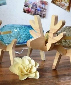 VinnyC Reindeer Lamp