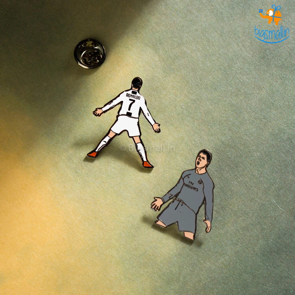 Bigsmall_piu All Of It Ronaldo Lapel Pins - Set Of 2