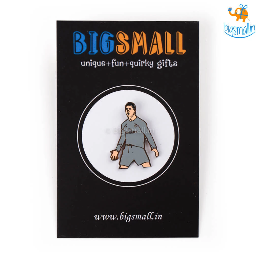 Bigsmall_piu All Of It Ronaldo Lapel Pins - Set Of 2