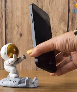 Bigsmall_hmk Space Man Phone Holder