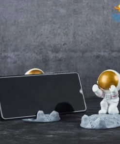 Bigsmall_hmk Space Man Phone Holder
