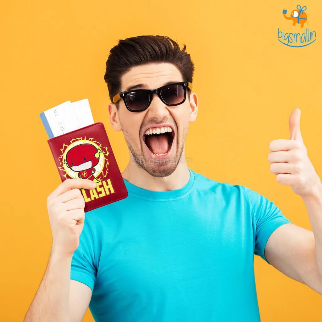 Bigsmall.in The Flash Passport Holder All Of It