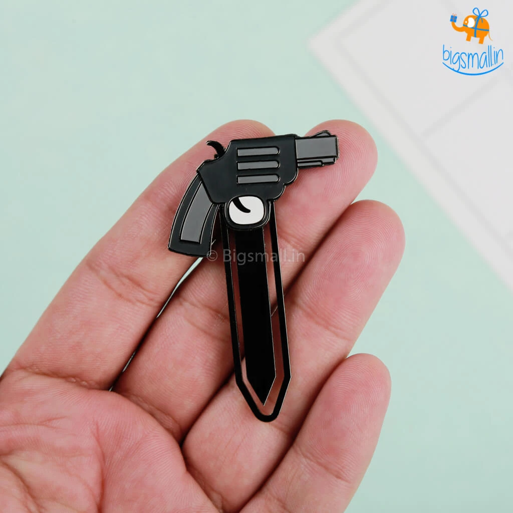 Bigsmall_piu Corporate Thriller Metallic Bookmark