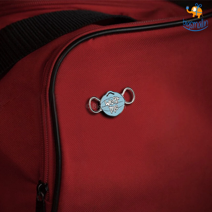 Bigsmall_piu Wear Me Lapel Pin