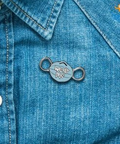 Bigsmall_piu Wear Me Lapel Pin