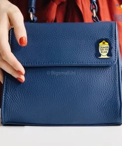 Bigsmall_piu Best Sellers Wonder Woman Metallic Lapel Pin