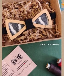 DesignWesign Handcrafted Wooden Bow Tie Father's Day