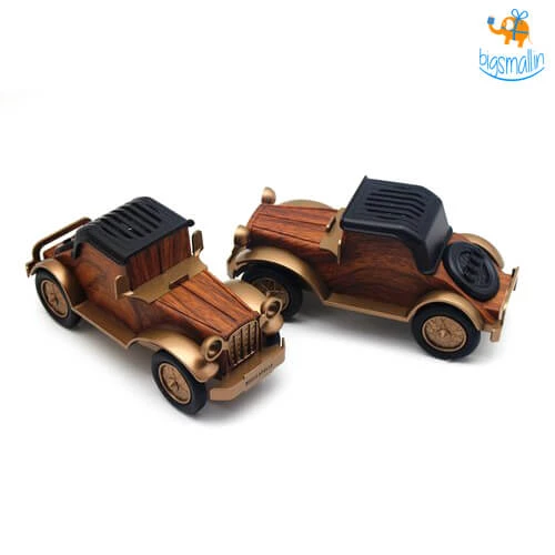District 9 Father's Day Vintage Car Bluetooth Speaker