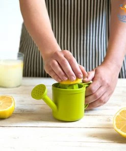 Big Daddy Watering Can Shaped Lemon Juicer