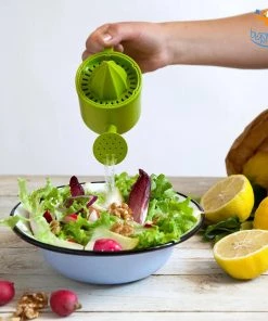 Big Daddy Watering Can Shaped Lemon Juicer